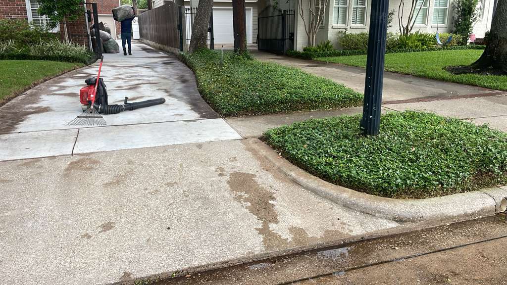 after 3mlandscaping in pearland